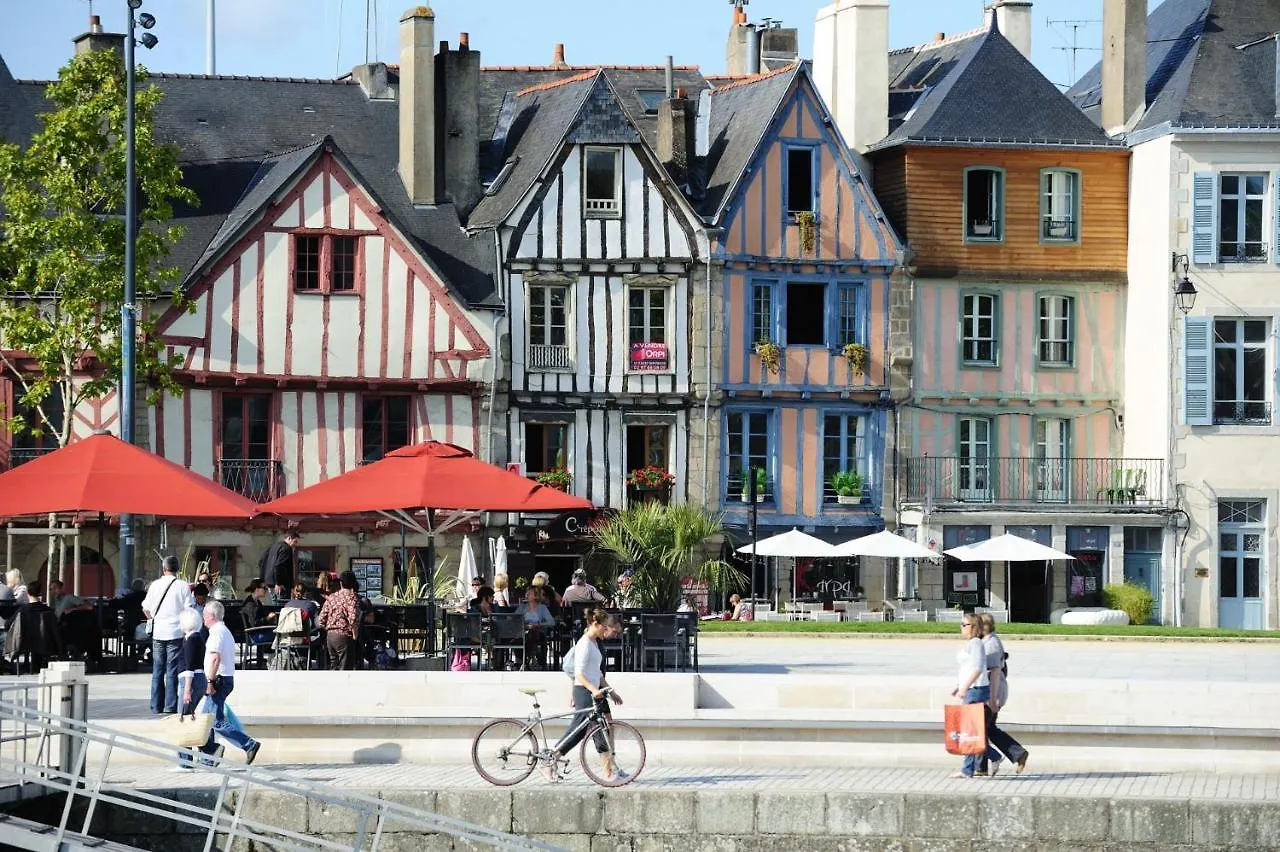 Appartement Radieux T3 Au Centre De Vannes 0*,  France